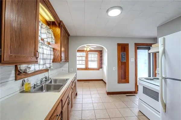 $110,000 | 718 South Lafayette Avenue, Chanute, KS 66720