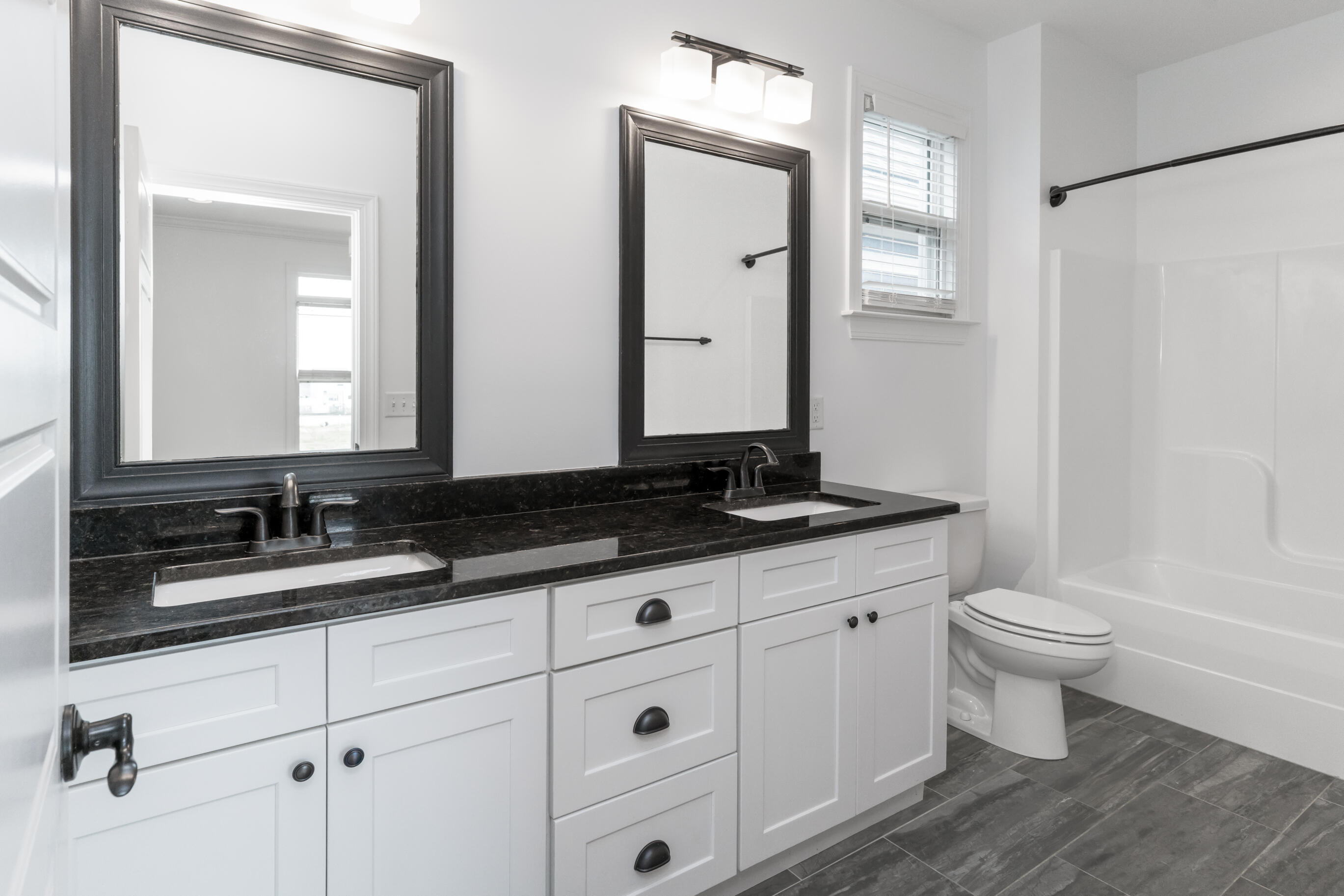 1444 Madison Street Chattanooga, TN 37408 - Photo 15 of 34 _DSC1930-Edit