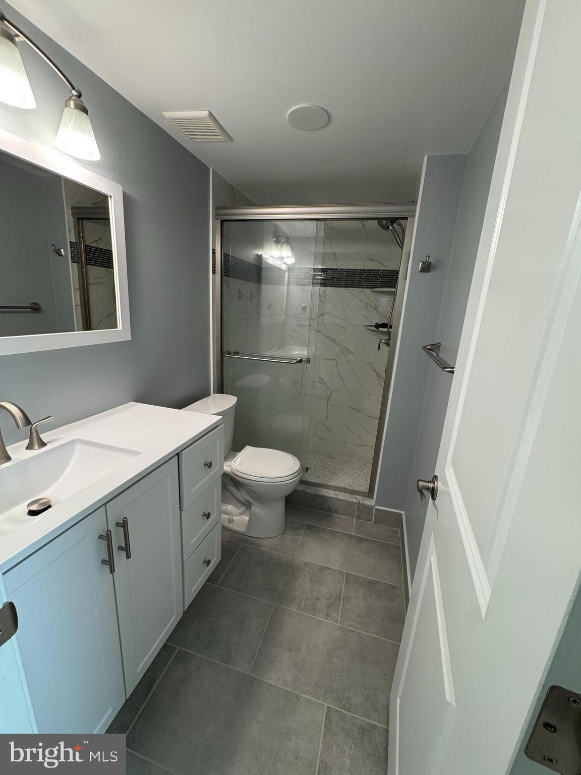200 Old Forge Crossing, Unit 200 Devon, PA 19333 - Photo 11 of 16 Main Bathroom