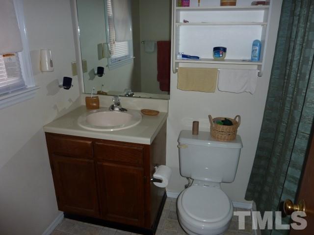 1404 Highview Court Raleigh, NC 27606 - Photo 2 of 14 Gallery Image 2