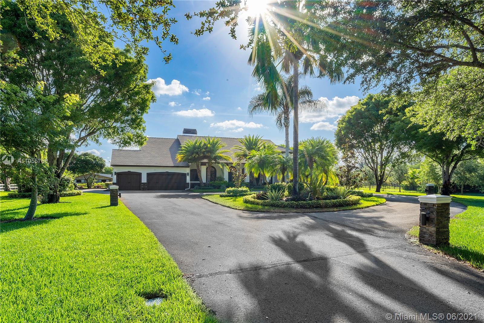 17900 Southwest 63rd Manor Southwest Ranches, FL 33331 - Photo 6 of 80