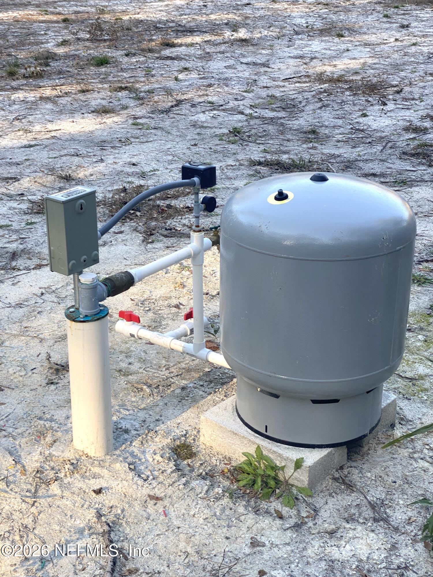 117 Brown Road Satsuma, FL 32189 - Photo 14 of 15 a view of water sink