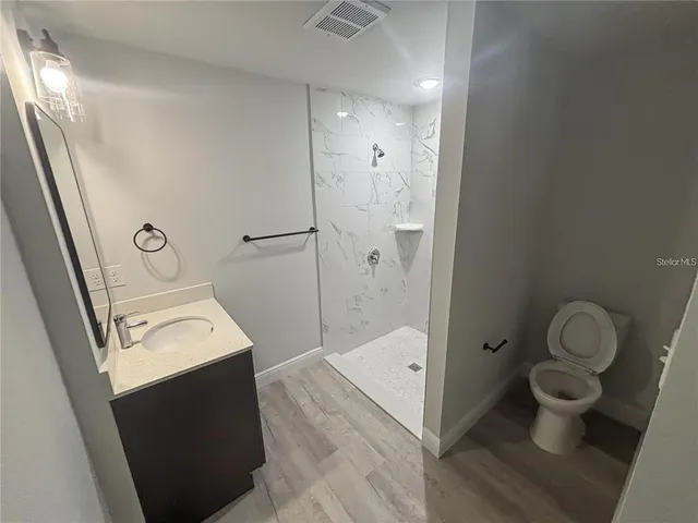 $1,747 | 1725 Crystal Grove Drive, Unit 1727, Lakeland, FL 33801