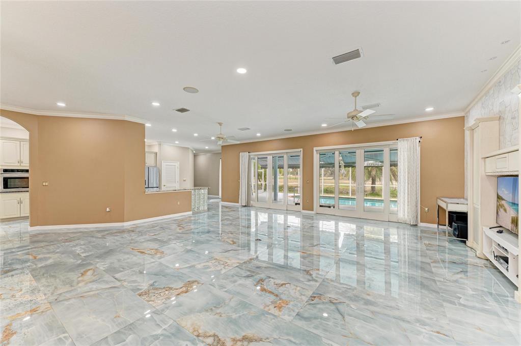 4540 Kipling Circle Sarasota, FL 34241 - Photo 19 of 70