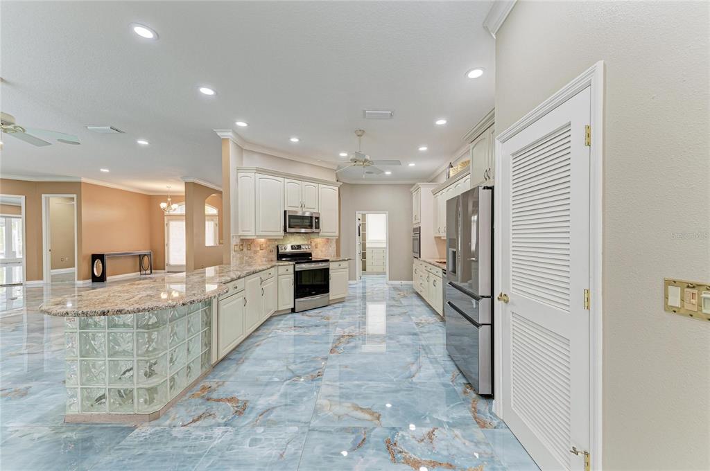 4540 Kipling Circle Sarasota, FL 34241 - Photo 25 of 70