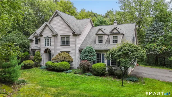 $699,900 | 68 Hart Street, Burlington, CT 06013