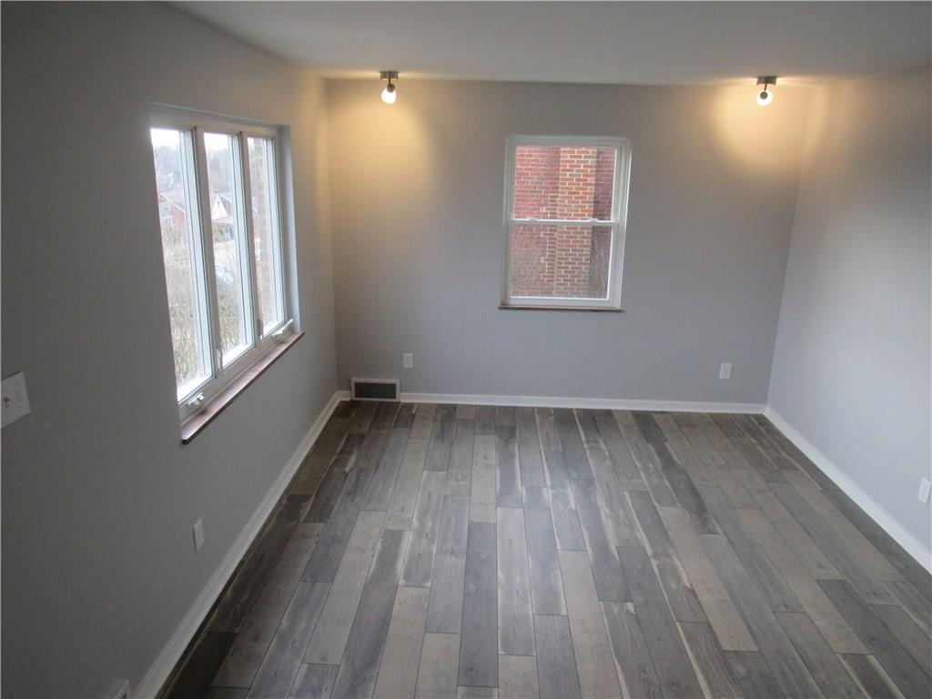 3637 Oakleaf Road Pittsburgh, PA 15227 - Photo 3 of 19 Gallery Image 3