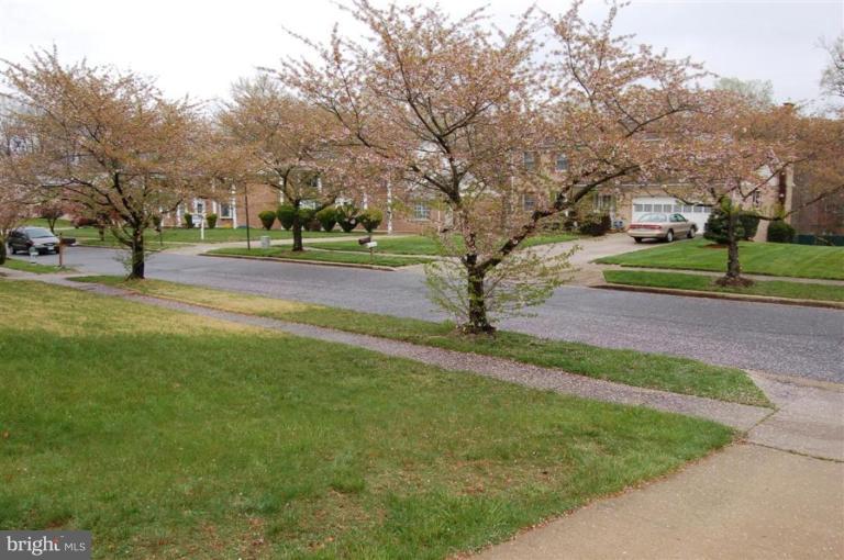 6909 Robinia Road Temple Hills, MD 20748 - Photo 2 of 16 Street View