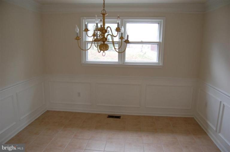 6909 Robinia Road Temple Hills, MD 20748 - Photo 6 of 16 Dining Room