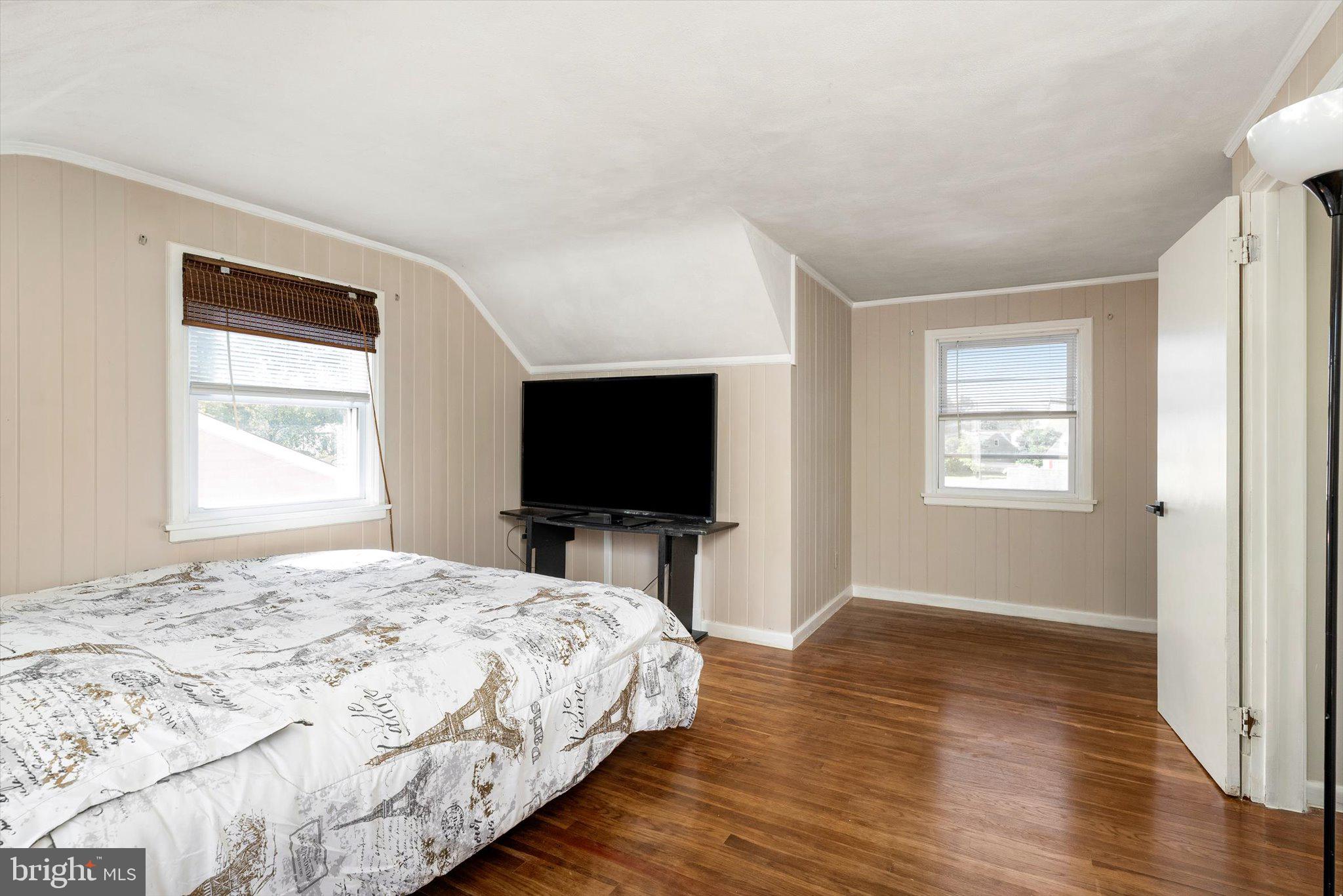 3639 State Extension Trenton, NJ 08619 - Photo 22 of 33 Cozy retreat with natural light.