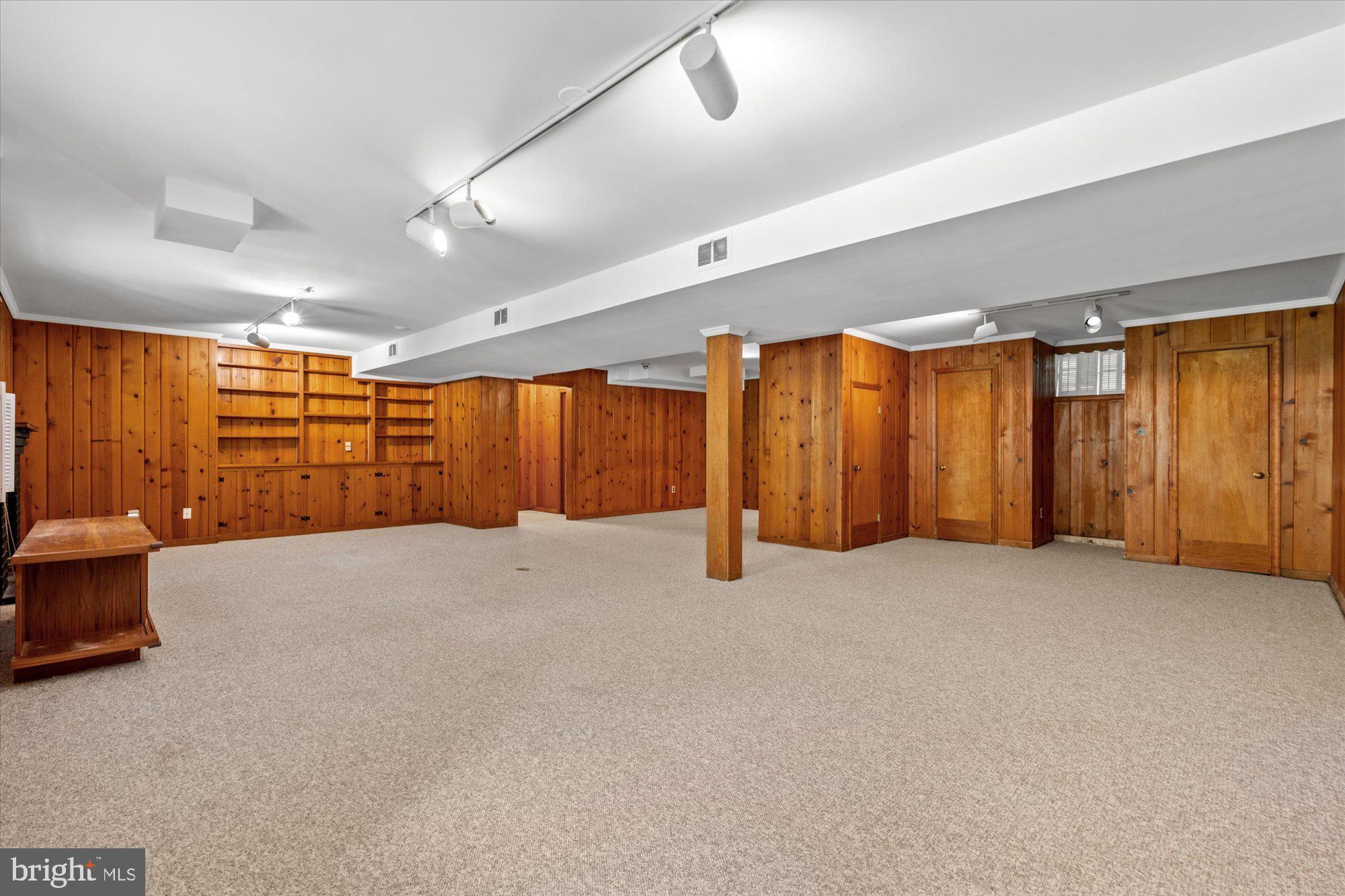 8300 Kerry Road Chevy Chase, MD 20815 - Photo 34 of 42 a view of an empty room