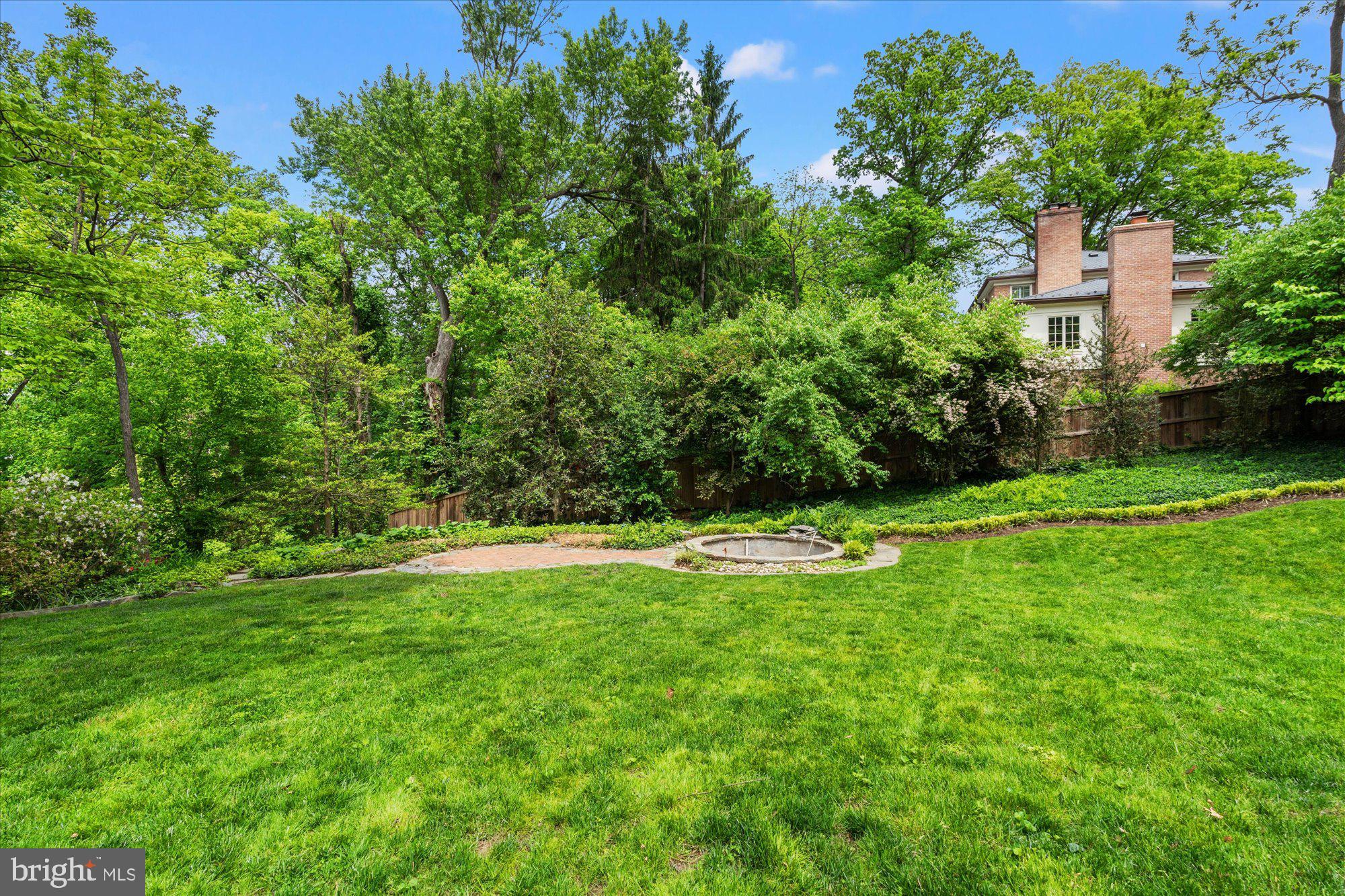 8300 Kerry Road Chevy Chase, MD 20815 - Photo 36 of 42 a view of a backyard with a garden