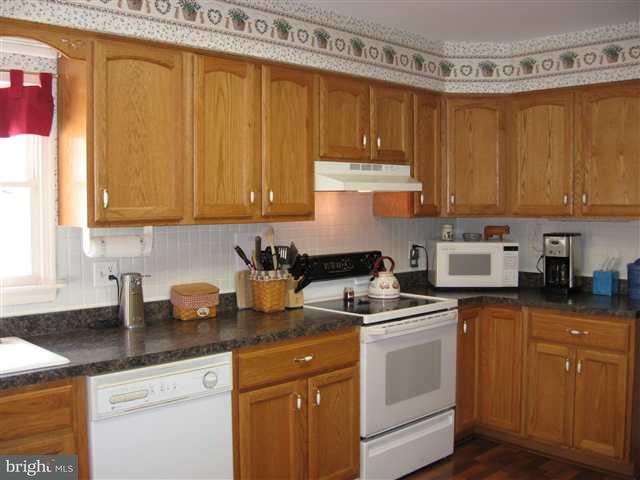 1201 Kuhn Road Boiling Springs, PA 17007 - Photo 2 of 12 Gallery Image 2