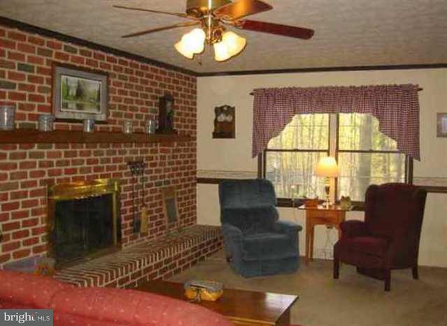 1201 Kuhn Road Boiling Springs, PA 17007 - Photo 5 of 12 Gallery Image 5