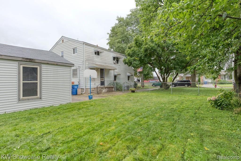 8465 Rivard Avenue Warren, MI 48089 - Photo 28 of 29 8465Rivard-28.jpg
