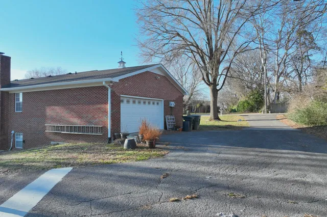 $650,000 | 939 Sunset Drive, Gallatin, TN 37066