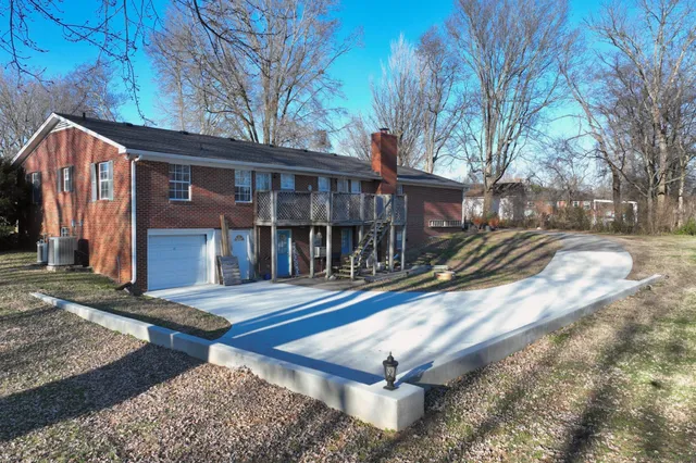 $650,000 | 939 Sunset Drive, Gallatin, TN 37066