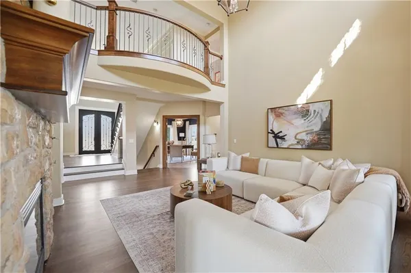 $2,750,000 | 20711 Benson Street, Bucyrus, KS 66013