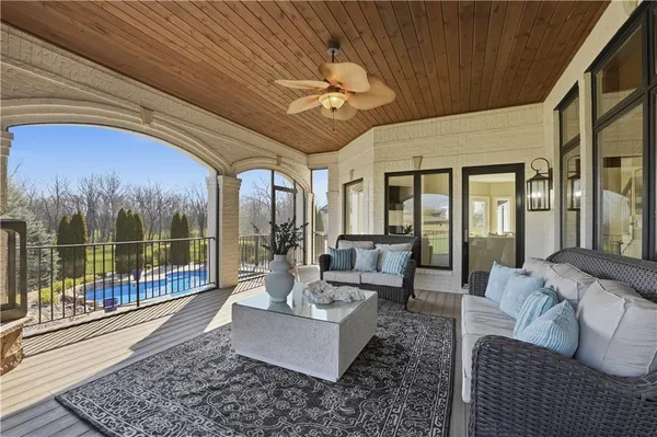 $2,750,000 | 20711 Benson Street, Bucyrus, KS 66013