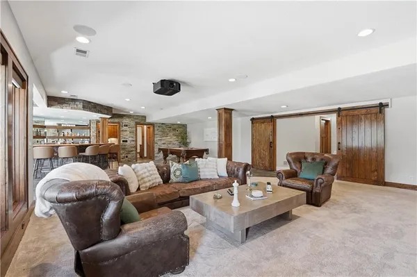 $2,750,000 | 20711 Benson Street, Bucyrus, KS 66013