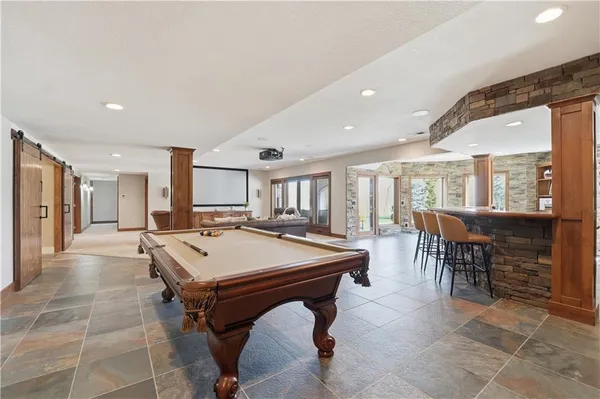 $2,750,000 | 20711 Benson Street, Bucyrus, KS 66013
