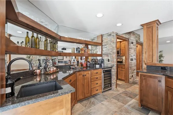 $2,750,000 | 20711 Benson Street, Bucyrus, KS 66013