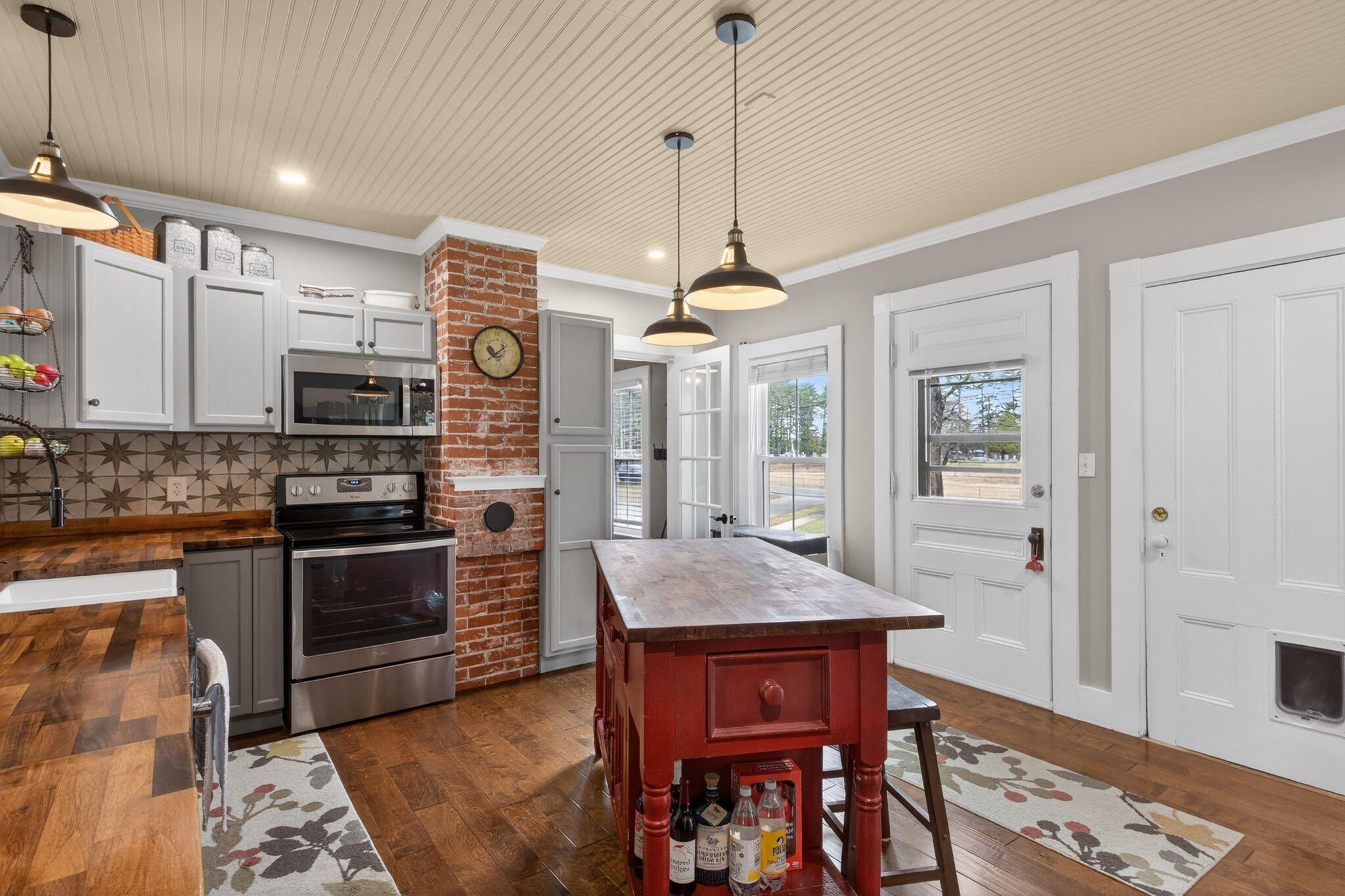 608 Plains Road Hollis Center, ME 04042 - Photo 15 of 58 Kitchen