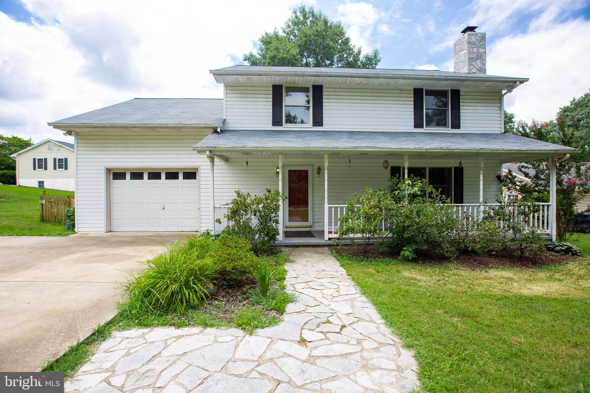 503 Leonard Road Fredericksburg, VA 22405 - Photo 1 of 33 Charming front porch!