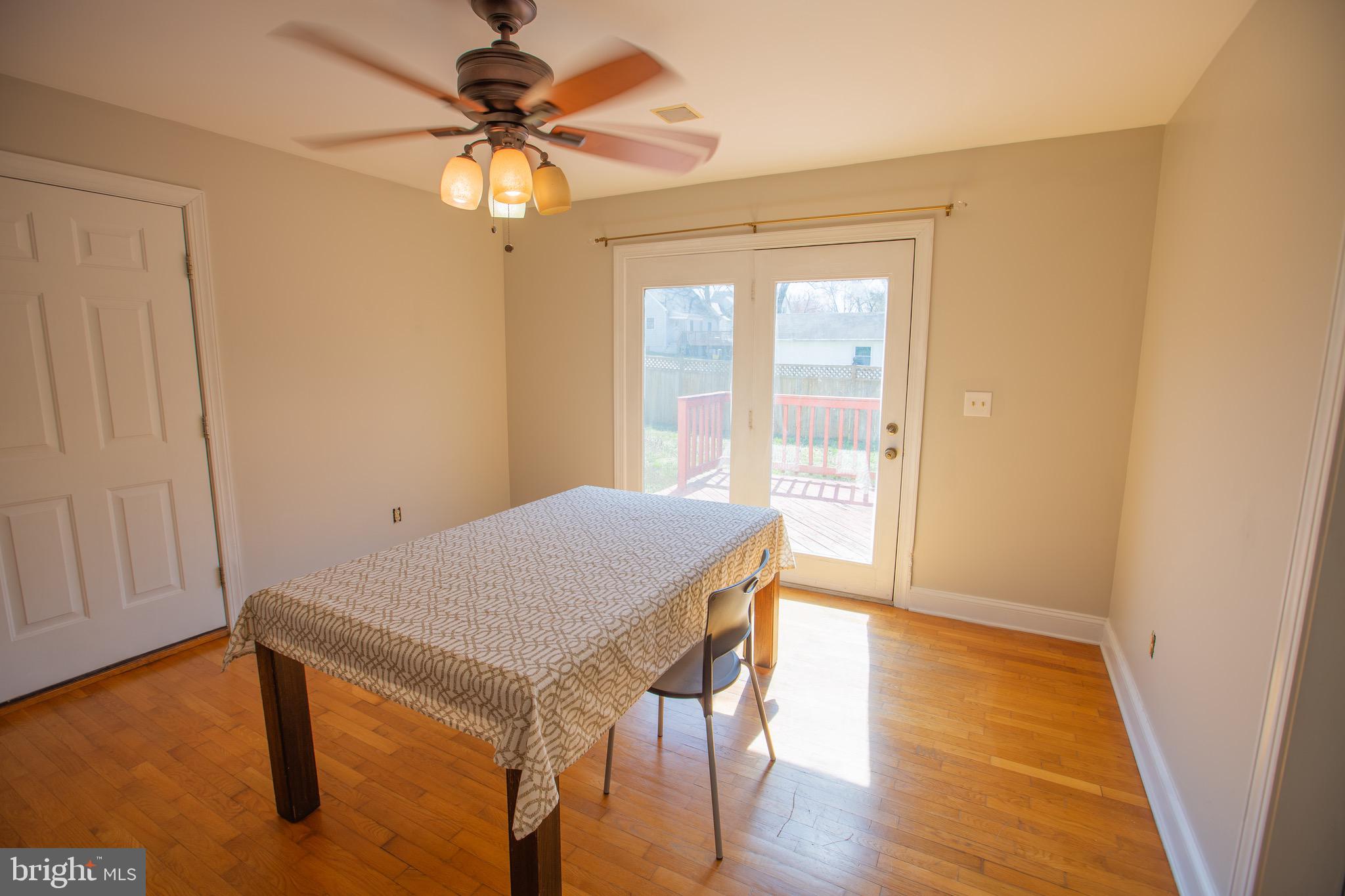 503 Leonard Road Fredericksburg, VA 22405 - Photo 12 of 33 Dining Room opens to Deck!