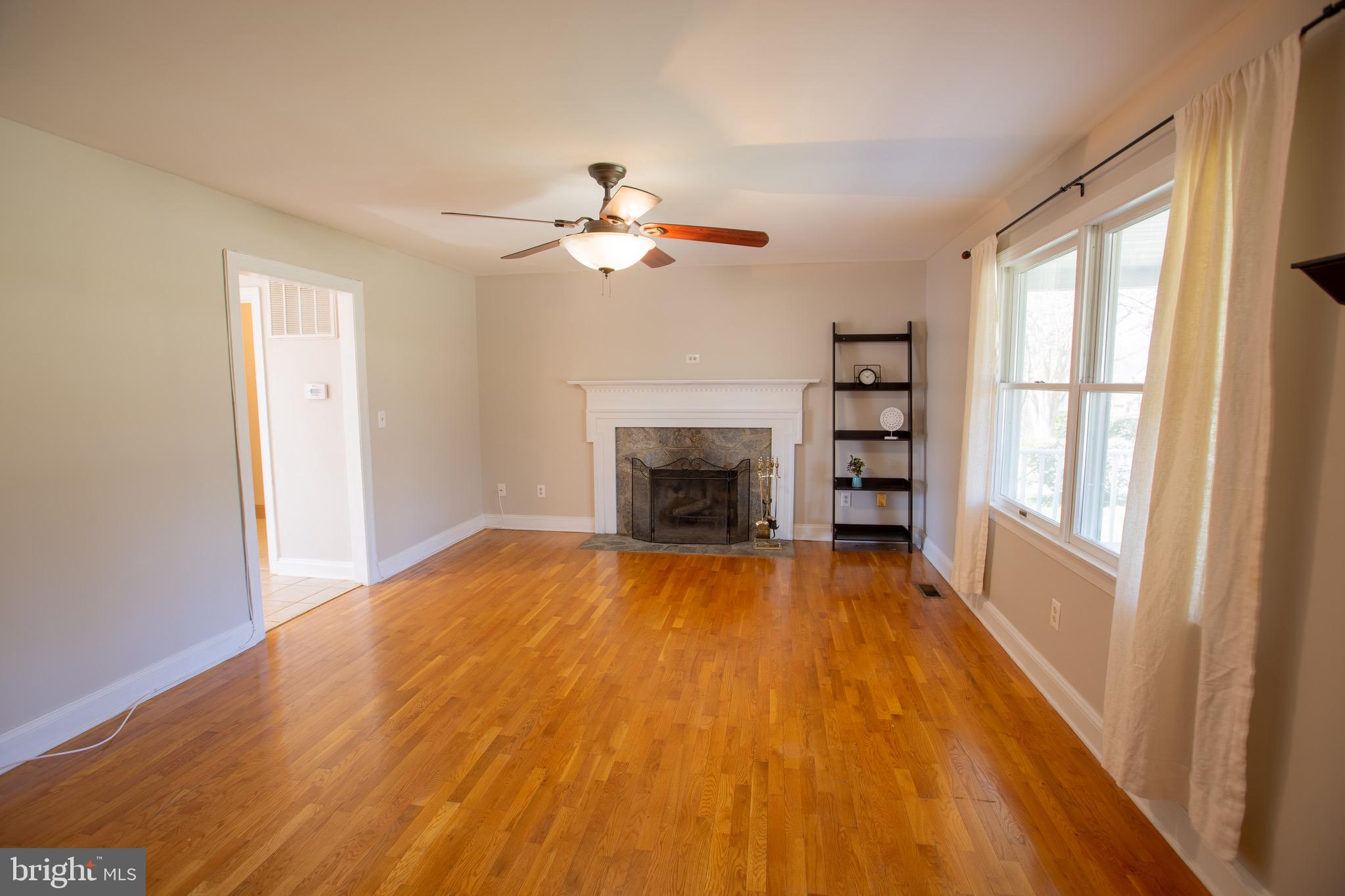 503 Leonard Road Fredericksburg, VA 22405 - Photo 5 of 33
