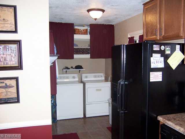 267 Bailey Road Winston-Salem, NC 27107 - Photo 5 of 16 Laundry Room.