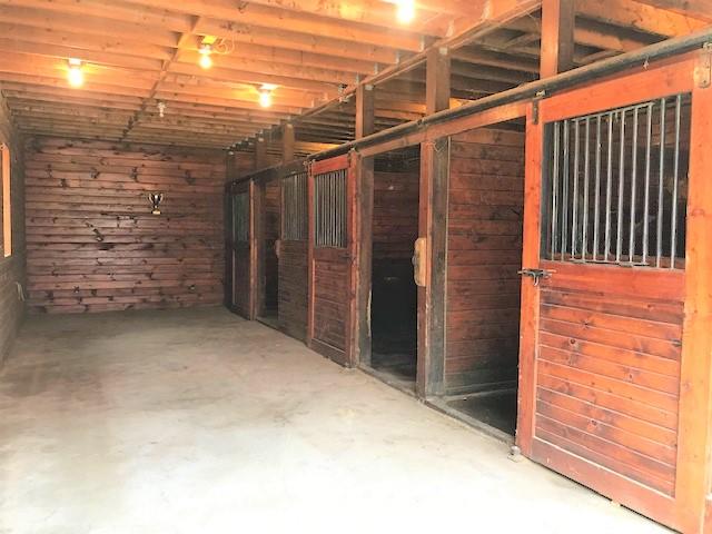 261 Oak Hill Road Standish, ME 04084 - Photo 5 of 11 Stalls