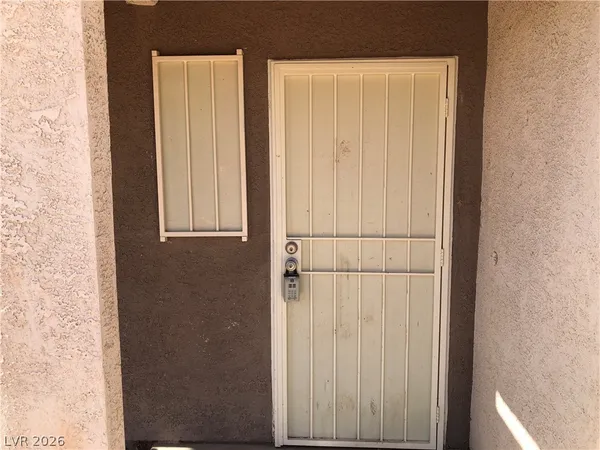 $985 | 3972 Danny Melamed Avenue, Unit 102, Las Vegas, NV 89110
