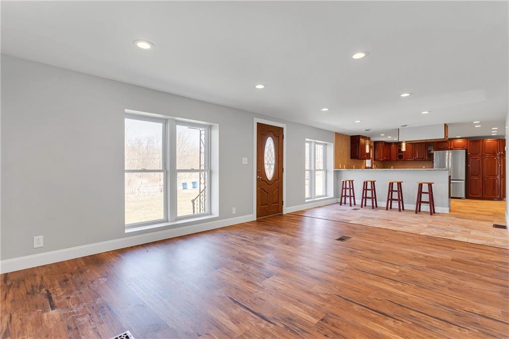3594 Old Butler Road New Castle, PA 16101 - Photo 3 of 25