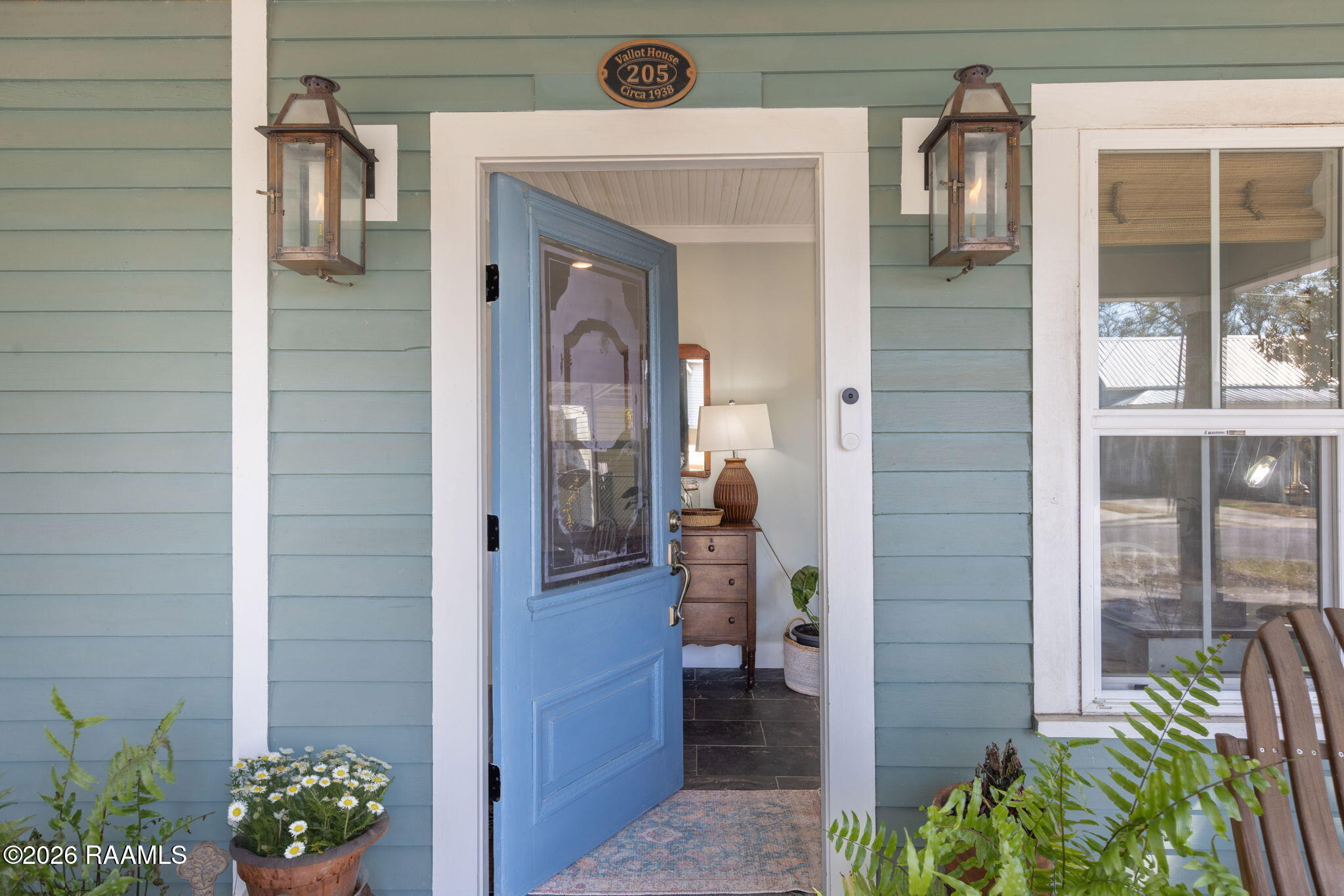 205 3rd Street Youngsville, LA 70592 - Photo 5 of 60 6-web-or-mls-205 Third St-6