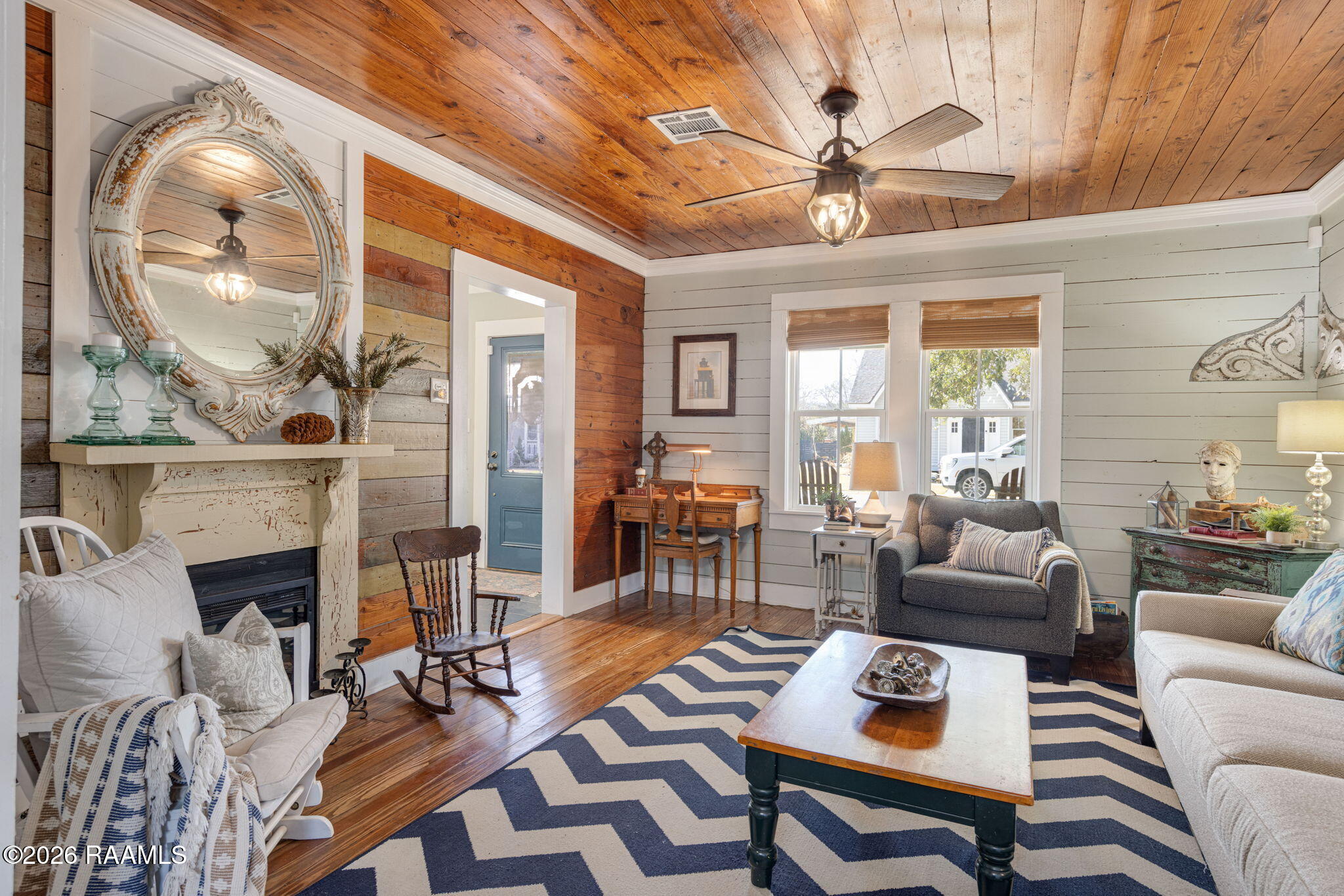 205 3rd Street Youngsville, LA 70592 - Photo 10 of 60 11-web-or-mls-205 Third St-11