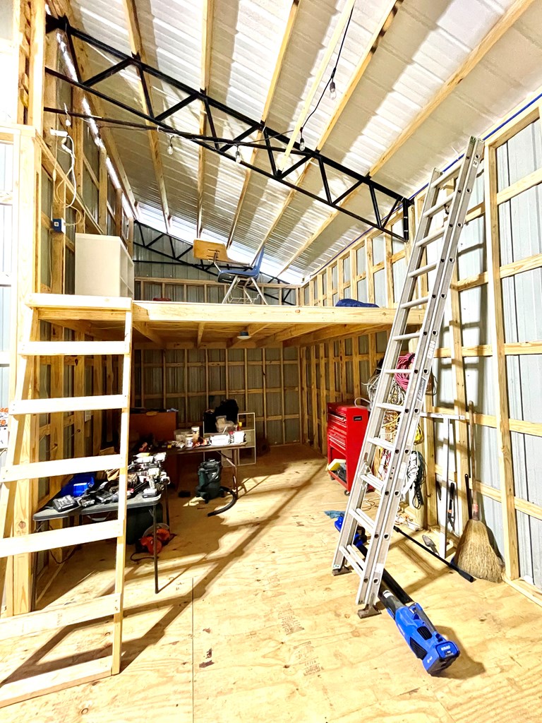 644 Bruner Road Dothan, AL 36301 - Photo 22 of 34 Loft w bath hookup below