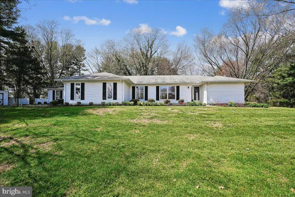 $849,900 | 17621 Evers Court, Hamilton, VA 20158