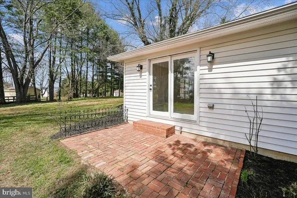 $849,900 | 17621 Evers Court, Hamilton, VA 20158