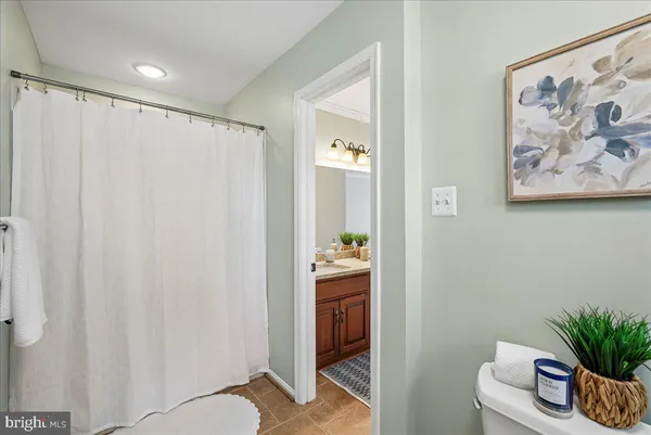 $849,900 | 17621 Evers Court, Hamilton, VA 20158