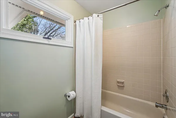 $849,900 | 17621 Evers Court, Hamilton, VA 20158