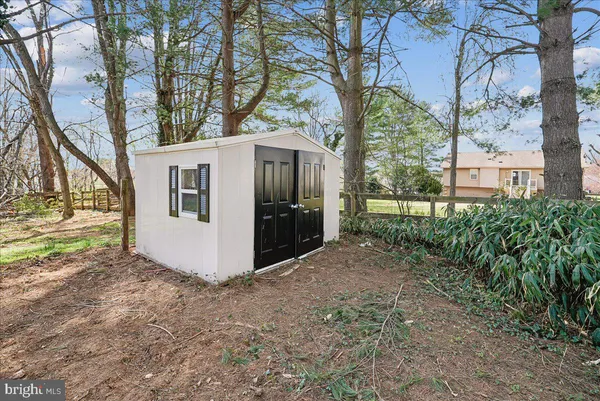 $849,900 | 17621 Evers Court, Hamilton, VA 20158