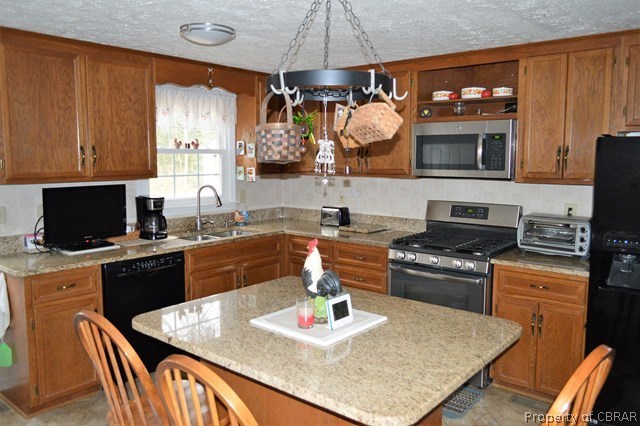 853 Lancelot Drive Reedville, VA 22539 - Photo 10 of 23 Kitchen
