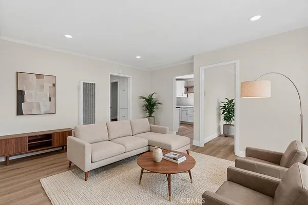 $385,000 | 925 East Appleton Street, Long Beach, CA 90802