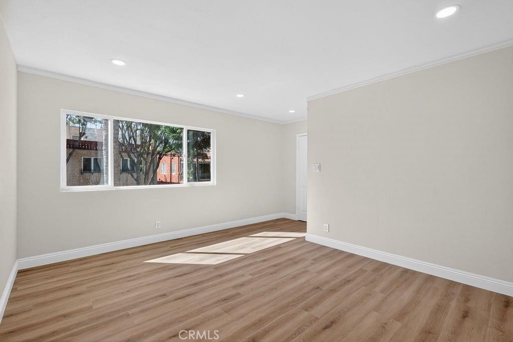 925 East Appleton Street Long Beach, CA 90802 - Photo 4 of 18