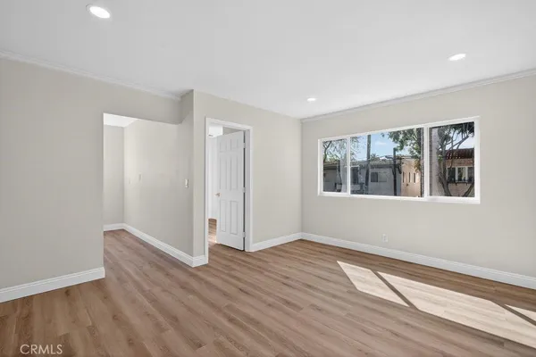 $385,000 | 925 East Appleton Street, Long Beach, CA 90802