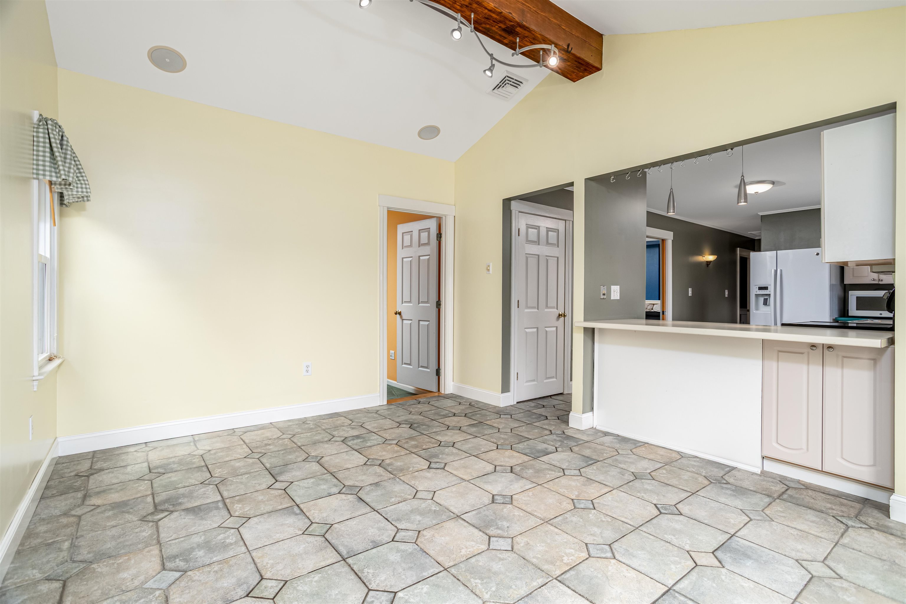 82 Old Gage Hill Road Pelham, NH 03076 - Photo 7 of 45 Gallery Image 7