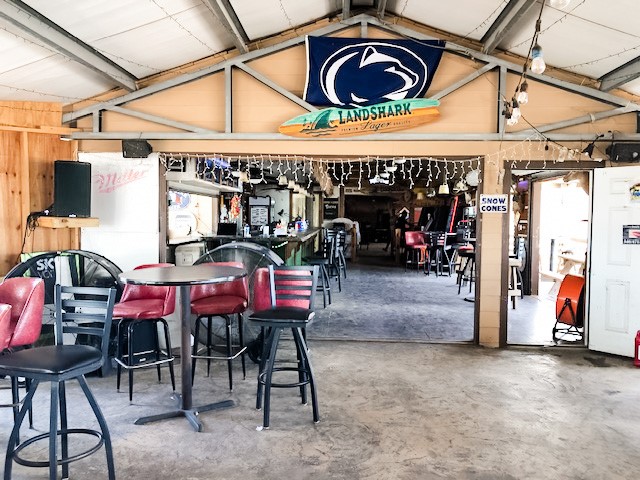 1987 Highway 87 Crystal Beach, TX 77650 - Photo 16 of 48