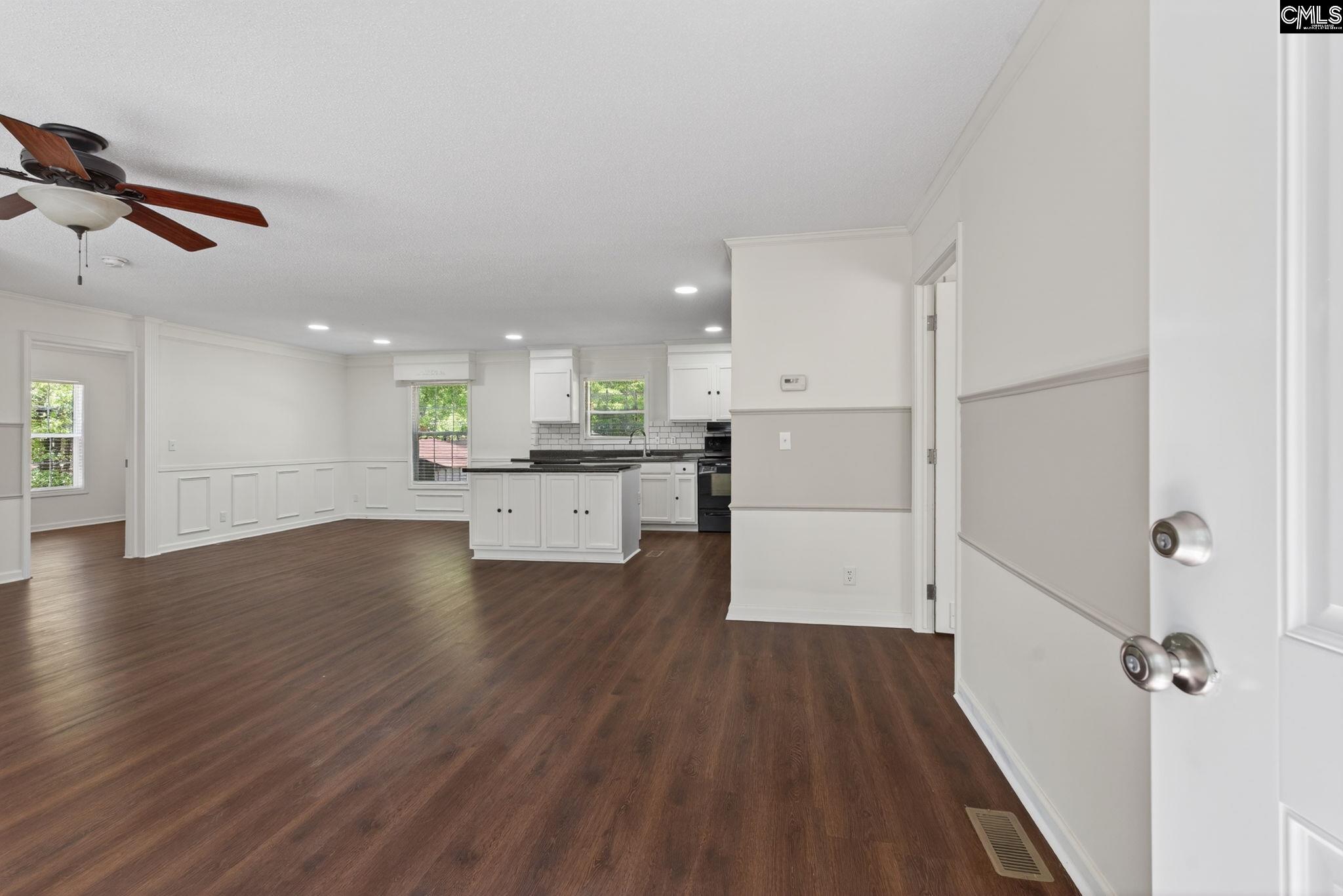 212 Cricket Road Swansea, SC 29160 - Photo 8 of 43