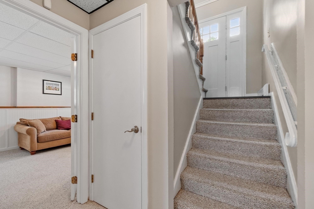 15 Dallas Road Lowell, MA 01854 - Photo 22 of 36